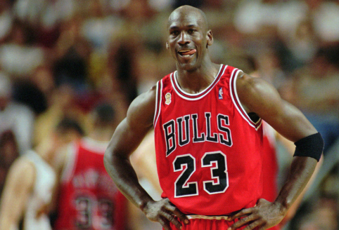 V. Divacas: „M. Jordanas dabartinėje NBA mestų po 80 taškų“