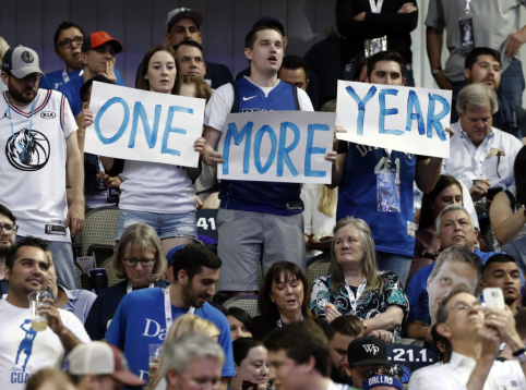 „Mavericks“ fanai pasiekė sunkiai pajudinamą NBA rekordą